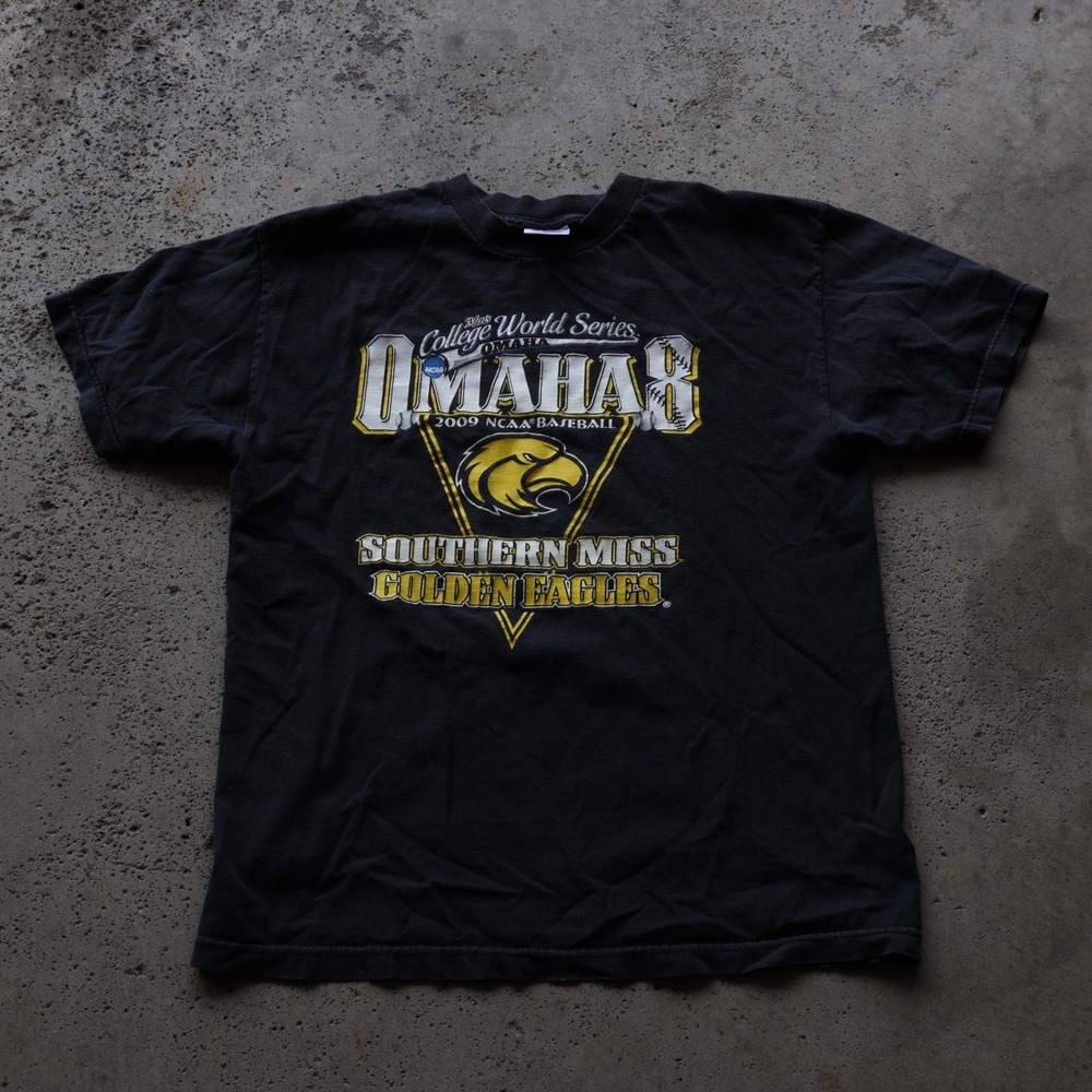 2009 Southern Miss Golden Eagles College World Series Omaha 8 T-Shirt Size L